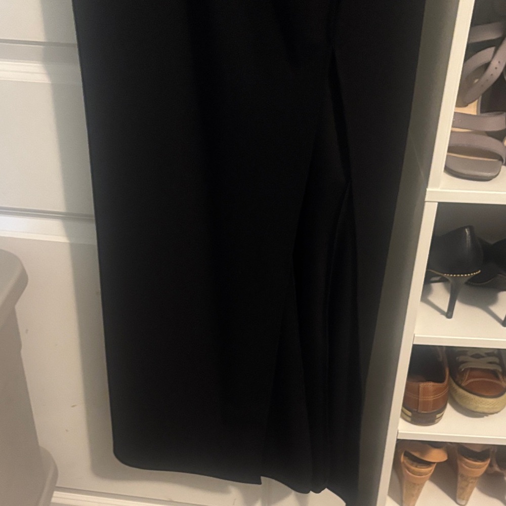 Chic Black Sleeveless Maxi Dress - Picture 4 of 6